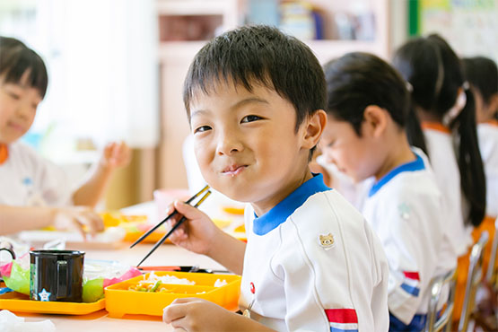 給食